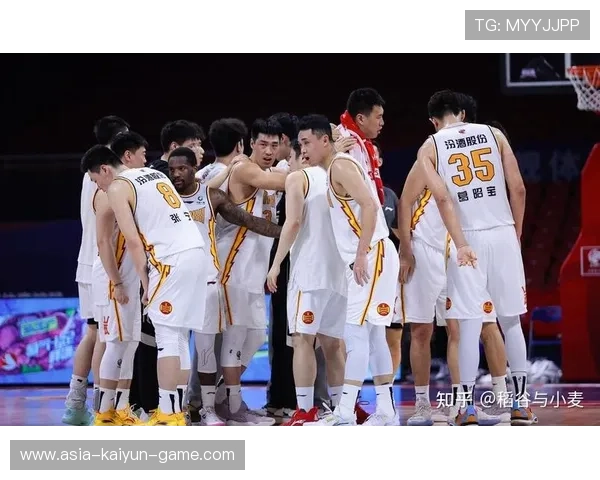 职业球员是否拥有参与社区基层活动的考核机制，职业球员训练项目